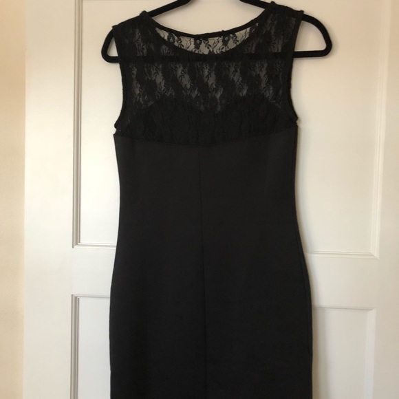 👗Black Mini Bodycon Dress, EUC! - Picture 2 of 7